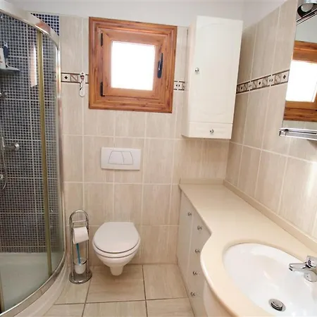 Cactus's House, 150 M Beach, 1 Bdr, 4 Guests, Wifi, Netflix, Apartament *