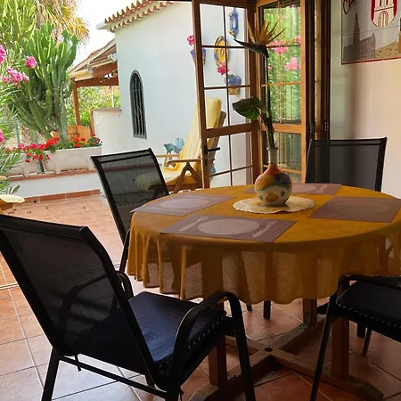 Cactus's House, 150 M Beach, 1 Bdr, 4 Guests, Wifi, Netflix, 아데제