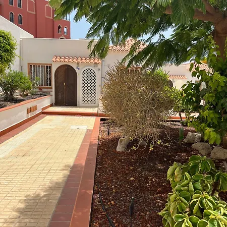 Cactus's House, 150 M Beach, 1 Bdr, 4 Guests, Wifi, Netflix, Appartement *