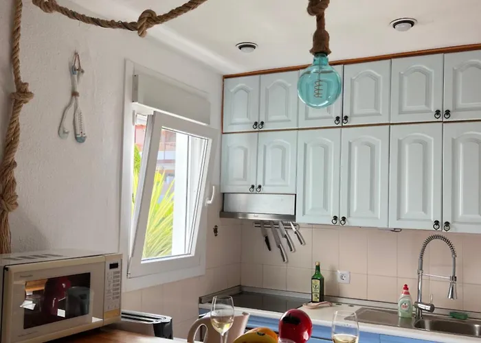 Cactus's House, 150 M Beach, 1 Bdr, 4 Guests, Wifi, Netflix, Appartamento *